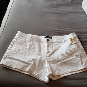 NWT White Shorts